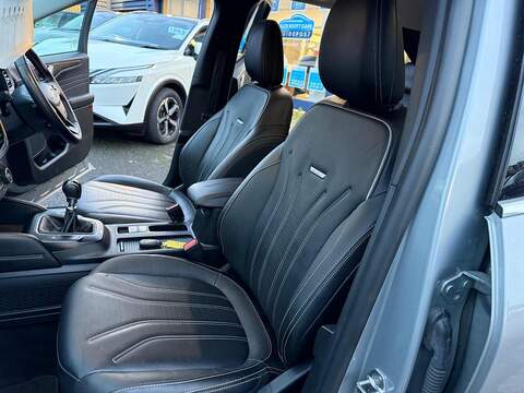 Ford Kuga 1.5T EcoBoost Vignale Euro 6 (s/s) 5dr - U79488