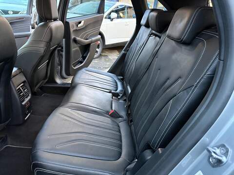 Ford Kuga 1.5T EcoBoost Vignale Euro 6 (s/s) 5dr - U79488