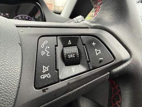 Vauxhall Corsa 1.4i ecoTEC SRi Nav Hatchback 3dr Petrol Manual Euro 6 (75 ps) - U79493