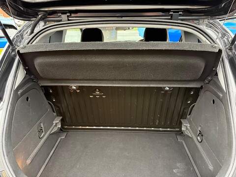 Vauxhall Corsa 1.4i ecoTEC SRi Nav Hatchback 3dr Petrol Manual Euro 6 (75 ps) - U79493