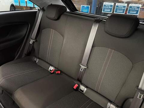 Vauxhall Corsa 1.4i ecoTEC SRi Nav Hatchback 3dr Petrol Manual Euro 6 (75 ps) - U79493