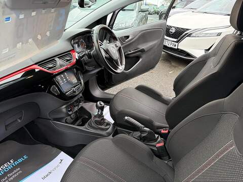 Vauxhall Corsa 1.4i ecoTEC SRi Nav Hatchback 3dr Petrol Manual Euro 6 (75 ps) - U79493