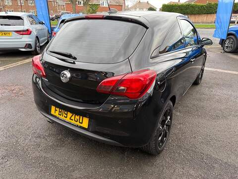 Vauxhall Corsa 1.4i ecoTEC SRi Nav Hatchback 3dr Petrol Manual Euro 6 (75 ps) - U79493