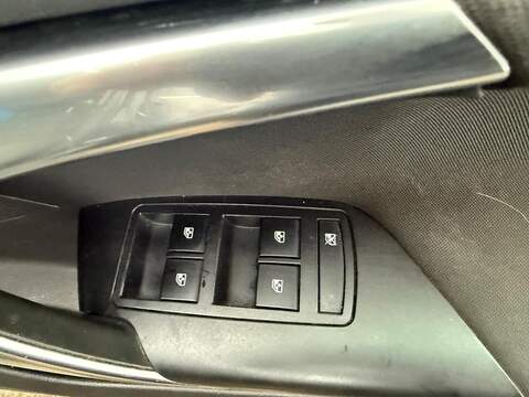 Vauxhall Insignia 2.0 CDTi ecoFLEX SRi Nav Hatchback 5dr Diesel Manual Euro 5 (s/s) (163 ps) - U79499