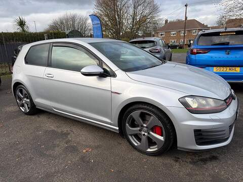 Volkswagen Golf 2.0 TSI BlueMotion Tech GTI Performance Hatchback 3dr Petrol Manual Euro 6 (s/s) (230 ps) - U79500