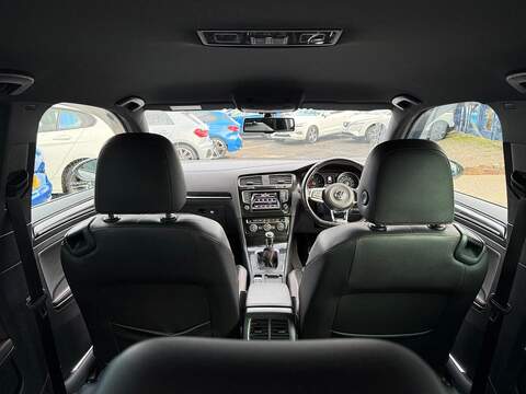 Volkswagen Golf 2.0 TSI BlueMotion Tech GTI Performance Hatchback 3dr Petrol Manual Euro 6 (s/s) (230 ps) - U79500