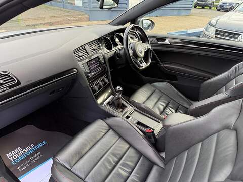 Volkswagen Golf 2.0 TSI BlueMotion Tech GTI Performance Hatchback 3dr Petrol Manual Euro 6 (s/s) (230 ps) - U79500