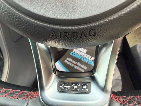 Volkswagen Golf 2.0 TSI BlueMotion Tech GTI Performance Hatchback 3dr Petrol Manual Euro 6 (s/s) (230 ps) - U79500