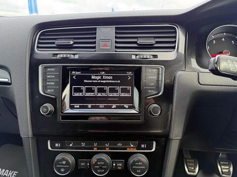 Volkswagen Golf 2.0 TSI BlueMotion Tech GTI Performance Hatchback 3dr Petrol Manual Euro 6 (s/s) (230 ps) - U79500