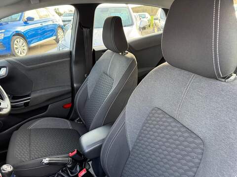 Ford Puma 1.0T EcoBoost MHEV Titanium Euro 6 (s/s) 5dr - U79511