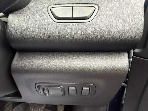 Renault Kadjar 1.5 dCi Dynamique Nav SUV 5dr Diesel EDC Euro 6 (s/s) (110 ps) - U79517