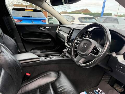 Volvo XC60 2.0 T5 Inscription Pro Auto AWD Euro 6 (s/s) 5dr - U79519