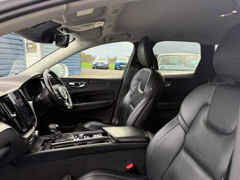 Volvo XC60 2.0 T5 Inscription Pro Auto AWD Euro 6 (s/s) 5dr - U79519