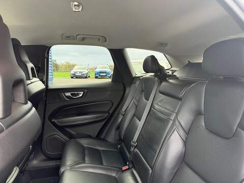 Volvo XC60 2.0 T5 Inscription Pro Auto AWD Euro 6 (s/s) 5dr - U79519