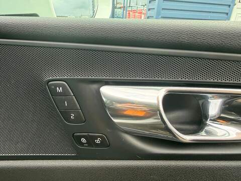 Volvo XC60 2.0 T5 Inscription Pro Auto AWD Euro 6 (s/s) 5dr - U79519