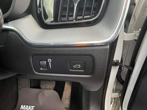 Volvo XC60 2.0 T5 Inscription Pro Auto AWD Euro 6 (s/s) 5dr - U79519