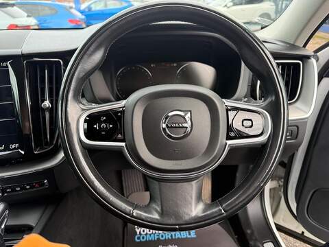 Volvo XC60 2.0 T5 Inscription Pro Auto AWD Euro 6 (s/s) 5dr - U79519