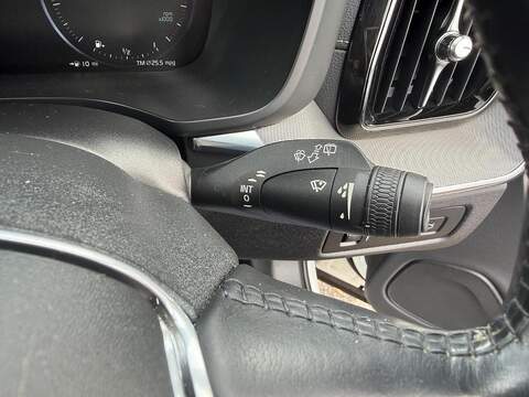 Volvo XC60 2.0 T5 Inscription Pro Auto AWD Euro 6 (s/s) 5dr - U79519