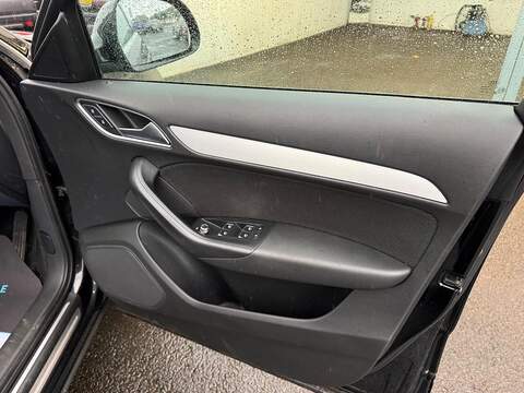 Audi Q3 2.0 TDI S line quattro Euro 5 (s/s) 5dr - U79522