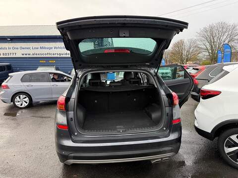 Hyundai TUCSON 1.6 T-GDi Premium SUV 5dr Petrol DCT Euro 6 (s/s) (177 ps) - U79527