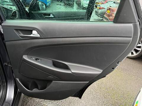 Hyundai TUCSON 1.6 T-GDi Premium SUV 5dr Petrol DCT Euro 6 (s/s) (177 ps) - U79527