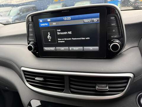 Hyundai TUCSON 1.6 T-GDi Premium SUV 5dr Petrol DCT Euro 6 (s/s) (177 ps) - U79527