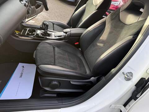 Mercedes-Benz A Class 1.3 A200 AMG Line Hatchback 5dr Petrol Manual Euro 6 (s/s) (163 ps) - U79529