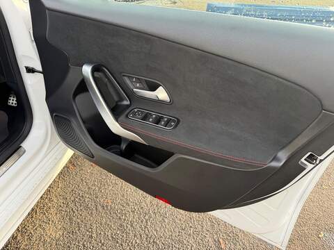 Mercedes-Benz A Class 1.3 A200 AMG Line Hatchback 5dr Petrol Manual Euro 6 (s/s) (163 ps) - U79529