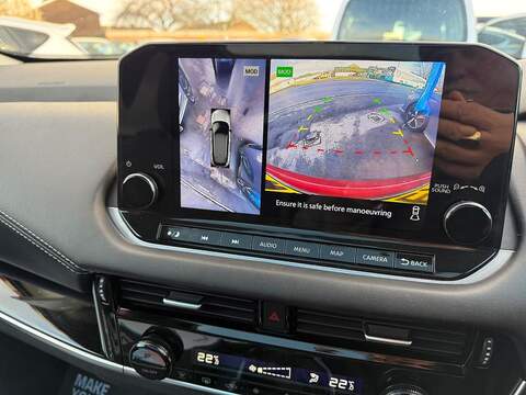 Nissan Qashqai 1.3 DIG-T MHEV N-Connecta SUV 5dr Petrol Hybrid Manual Euro 6 (s/s) (140 ps) - U79537