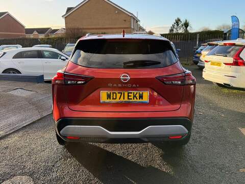 Nissan Qashqai 1.3 DIG-T MHEV N-Connecta SUV 5dr Petrol Hybrid Manual Euro 6 (s/s) (140 ps) - U79537