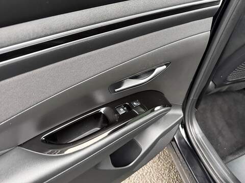 Hyundai TUCSON 1.6 h T-GDi 13.8kWh Ultimate Auto 4WD Euro 6 (s/s) 5dr - U79540