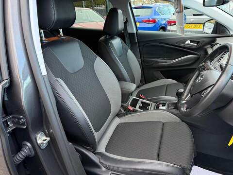 Vauxhall Grandland X 1.2 Turbo SRi Nav SUV 5dr Petrol Manual Euro 6 (s/s) (130 ps) - U79544