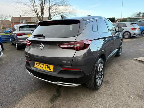 Vauxhall Grandland X 1.2 Turbo SRi Nav SUV 5dr Petrol Manual Euro 6 (s/s) (130 ps) - U79544