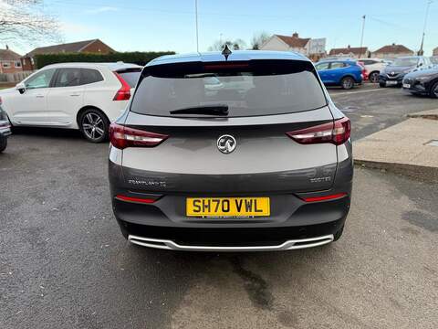 Vauxhall Grandland X 1.2 Turbo SRi Nav SUV 5dr Petrol Manual Euro 6 (s/s) (130 ps) - U79544