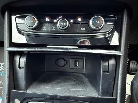 Vauxhall Grandland X 1.2 Turbo SRi Nav SUV 5dr Petrol Manual Euro 6 (s/s) (130 ps) - U79544