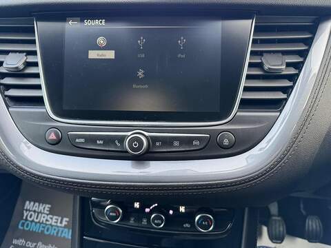 Vauxhall Grandland X 1.2 Turbo SRi Nav SUV 5dr Petrol Manual Euro 6 (s/s) (130 ps) - U79544