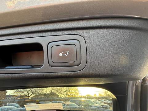 MG MG HS 1.5 T-GDI Trophy DCT Euro 6 (s/s) 5dr - U79548