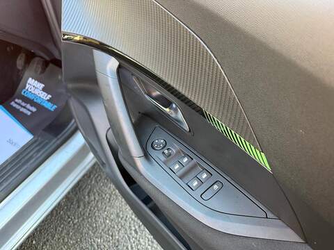 Peugeot 2008 1.2 PureTech Active Euro 6 (s/s) 5dr - U79549