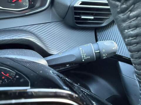 Peugeot 2008 1.2 PureTech Active Euro 6 (s/s) 5dr - U79549