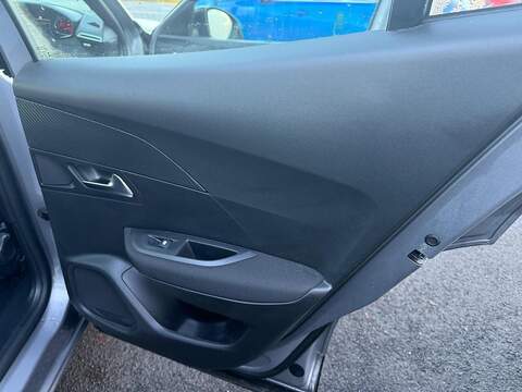 Peugeot 2008 1.2 PureTech Active Euro 6 (s/s) 5dr - U79549