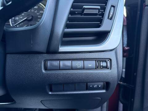 Nissan Qashqai 1.3 DIG-T MHEV Acenta Premium Euro 6 (s/s) 5dr - U79551