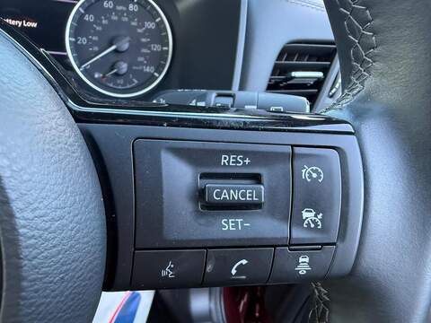 Nissan Qashqai 1.3 DIG-T MHEV Acenta Premium Euro 6 (s/s) 5dr - U79551