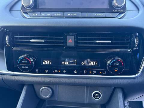 Nissan Qashqai 1.3 DIG-T MHEV Acenta Premium Euro 6 (s/s) 5dr - U79551