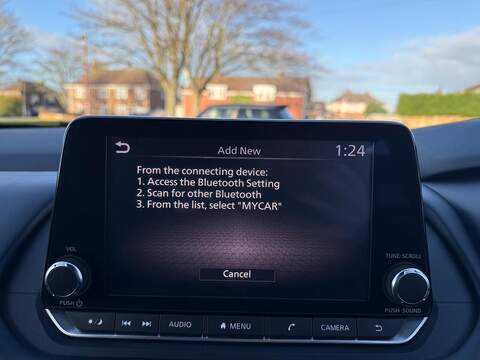 Nissan Qashqai 1.3 DIG-T MHEV Acenta Premium Euro 6 (s/s) 5dr - U79551