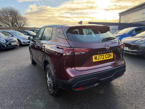 Nissan Qashqai 1.3 DIG-T MHEV Acenta Premium Euro 6 (s/s) 5dr - U79551