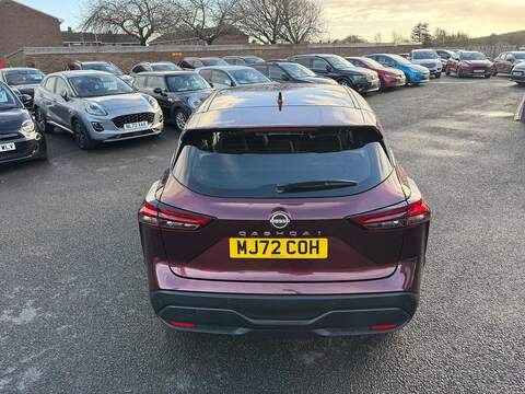 Nissan Qashqai 1.3 DIG-T MHEV Acenta Premium Euro 6 (s/s) 5dr - U79551