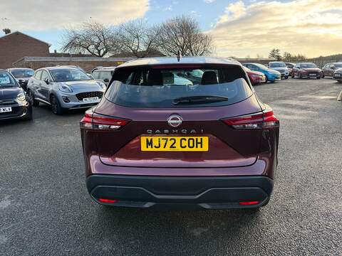 Nissan Qashqai 1.3 DIG-T MHEV Acenta Premium Euro 6 (s/s) 5dr - U79551