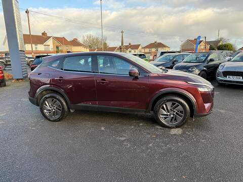 Nissan Qashqai 1.3 DIG-T MHEV Acenta Premium Euro 6 (s/s) 5dr - U79551