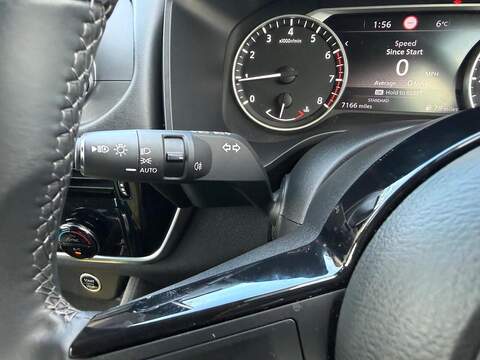 Nissan Qashqai 1.3 DIG-T MHEV Acenta Premium Euro 6 (s/s) 5dr - U79551