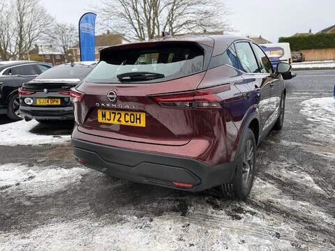 Nissan Qashqai 1.3 DIG-T MHEV Acenta Premium Euro 6 (s/s) 5dr - U79551